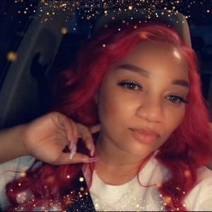 Meet your Posher, Lorina